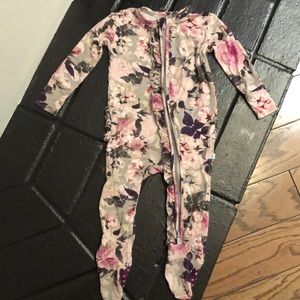 Posh peanut Tessa footie